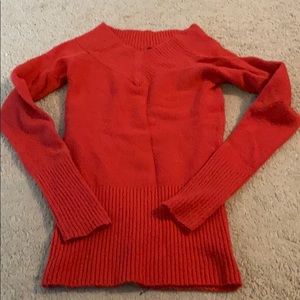 Long v-neck warm sweater